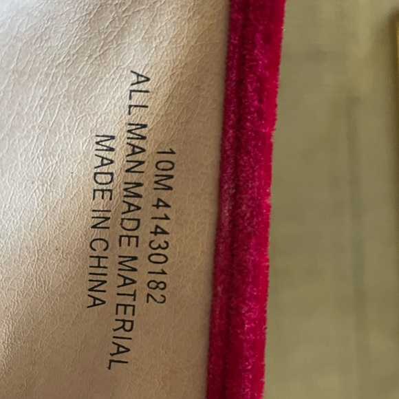 Cato Crushed Red Velvet Flats  Faux Suede Loafers Womens 10M w Rhinestone Broach - Picture 5 of 15